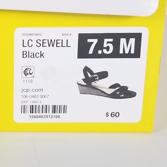 Liz Claiborne Sewell women's low heel black wedge - Picture 7 of 8